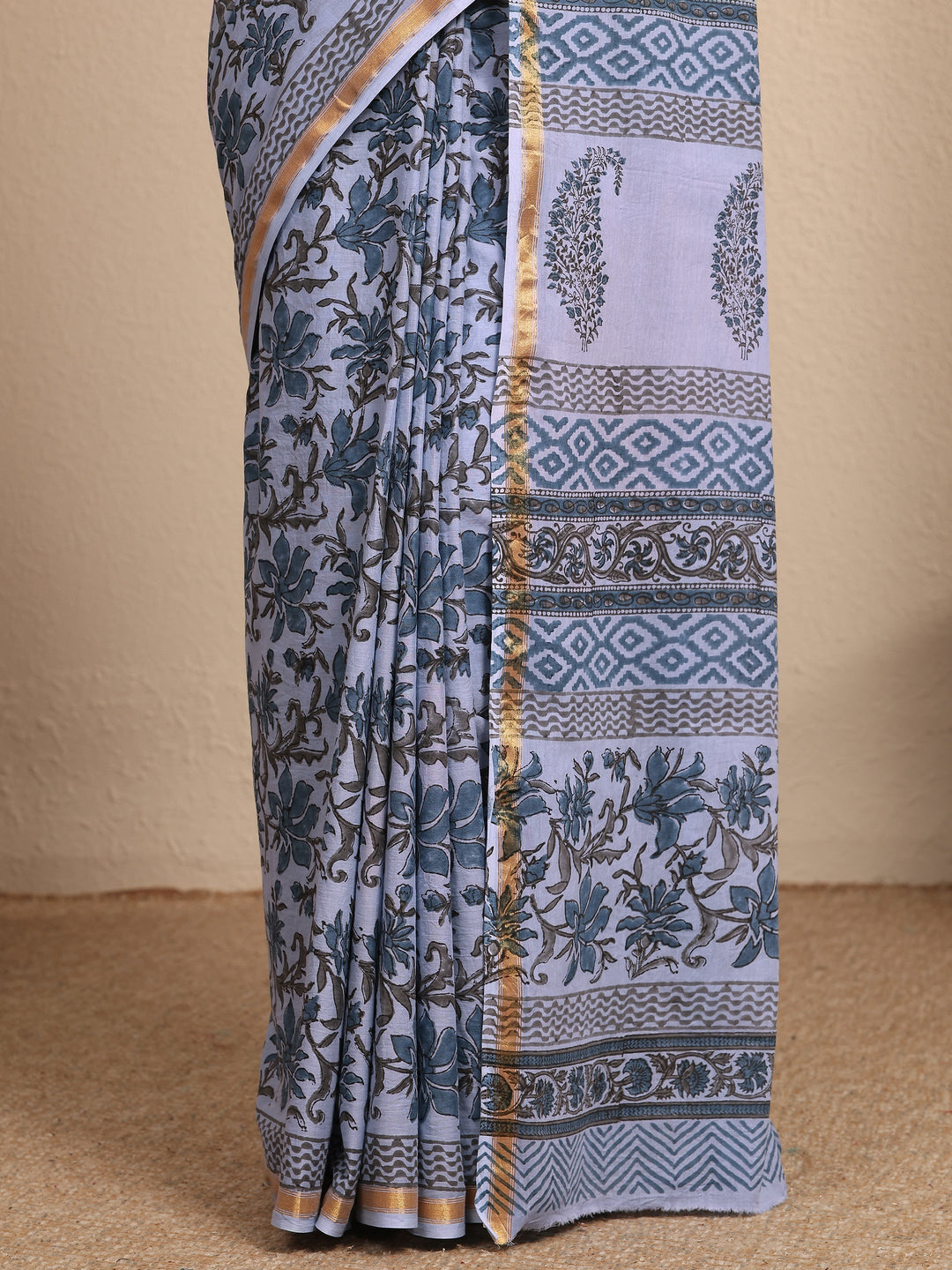 Blue Printed Cotton Saree With Unstitched Blouse Piece