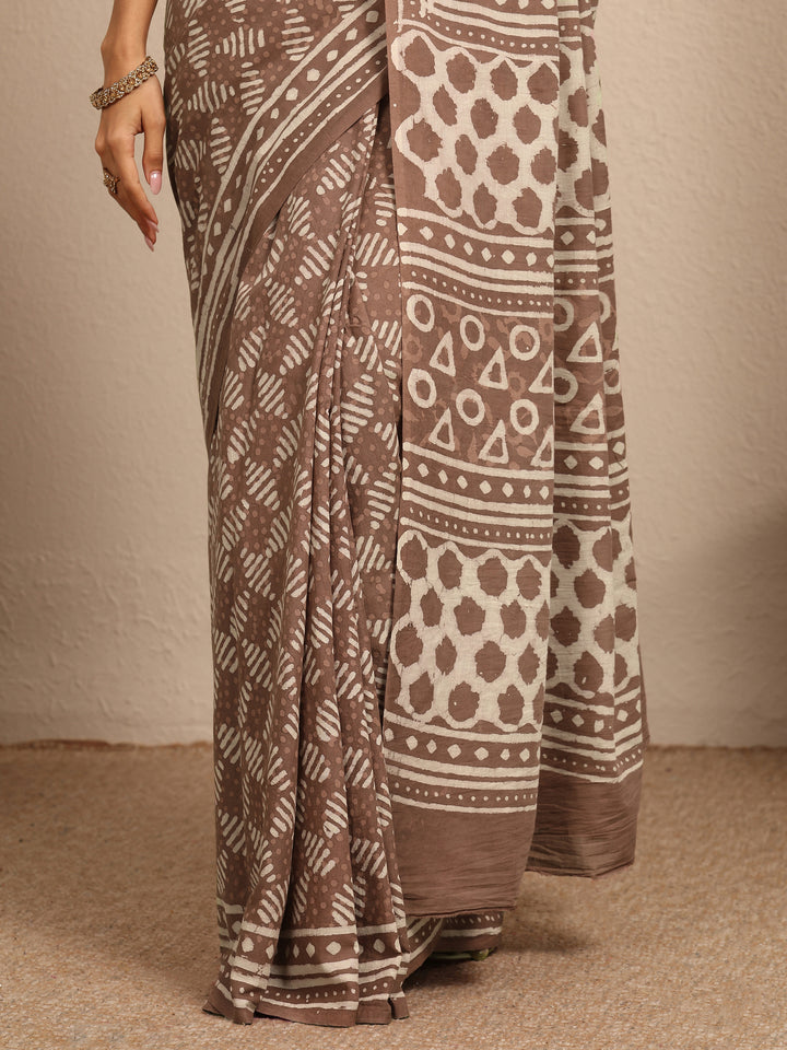 Brown Ikat Printed Cotton Saree With Unstitched Blouse Piece