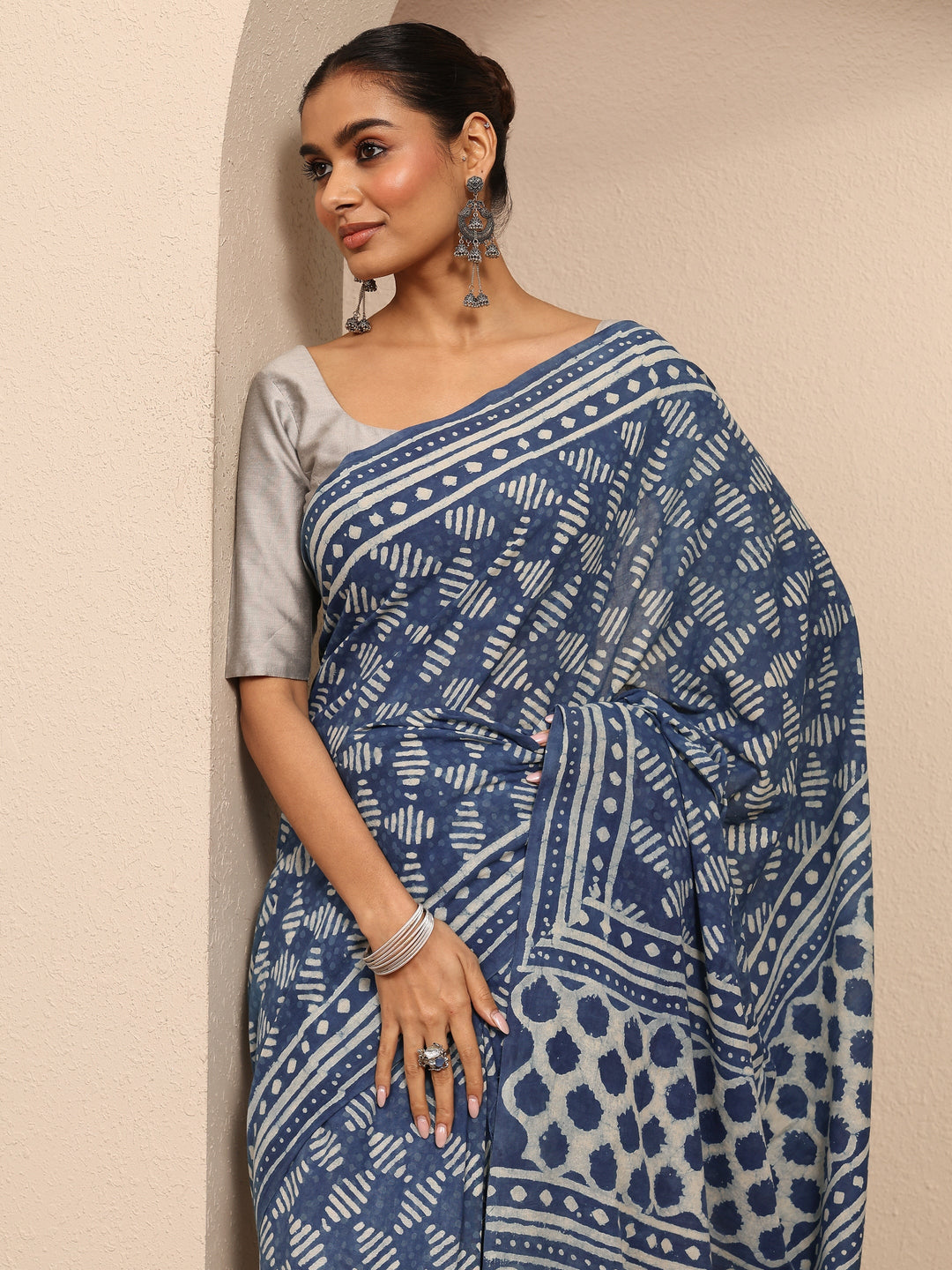 Blue Block Printed Cotton Saree With Unstitched Blouse Piece