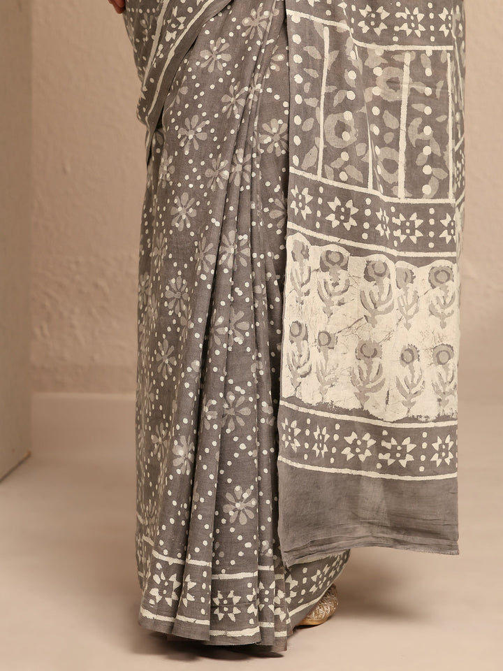 Grey Abstract Printed Cotton Saree With Unstitched Blouse Piece