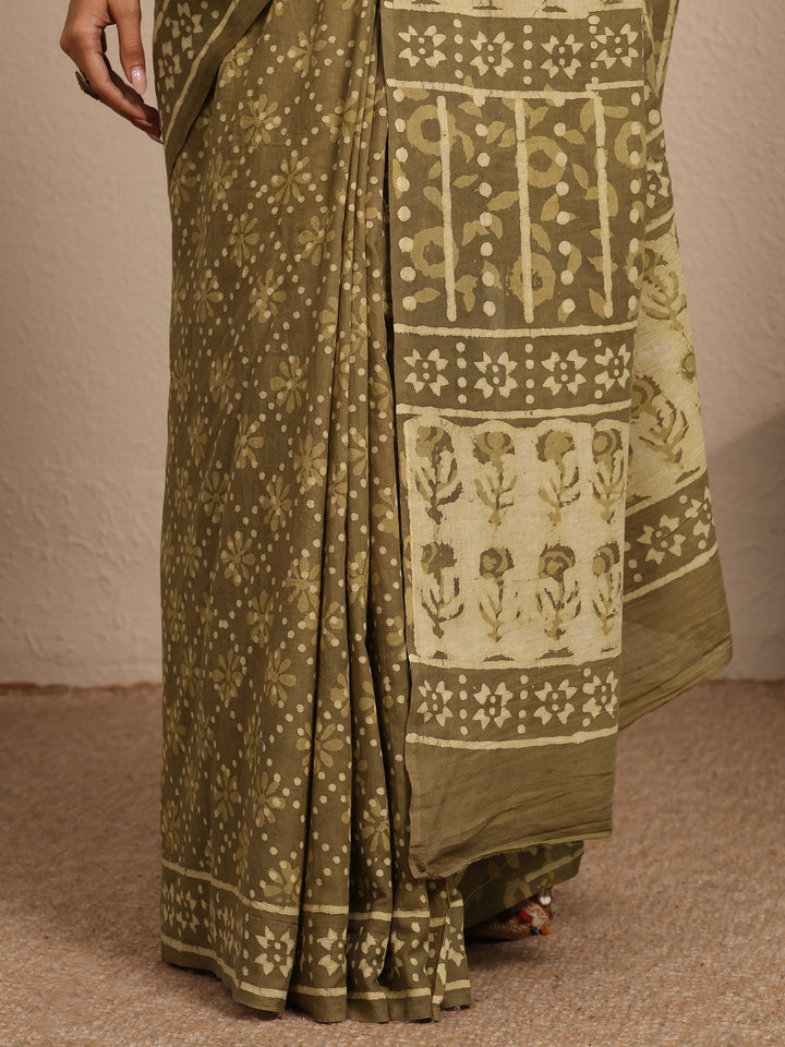 Green Printed Cotton Saree With Unstitched Blouse Piece