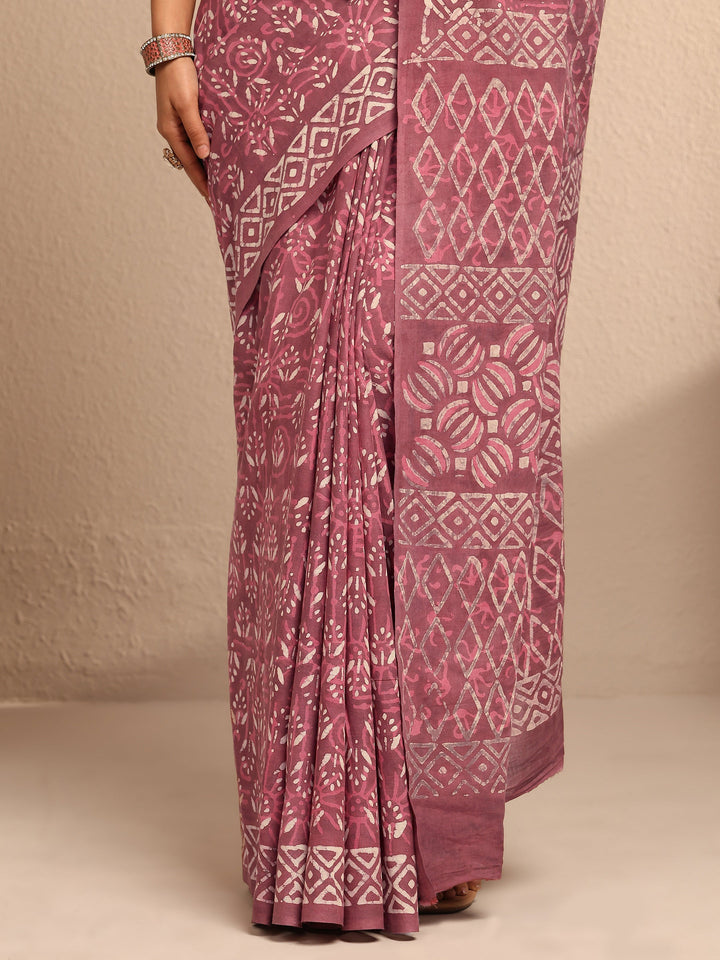 Burgundy Printed Cotton Saree With Unstitched Blouse Piece