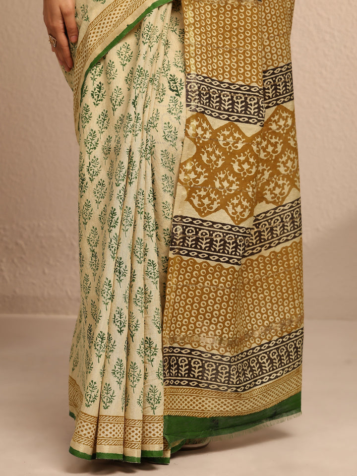 Khaki Printed Cotton Saree With Unstitched Blouse Piece