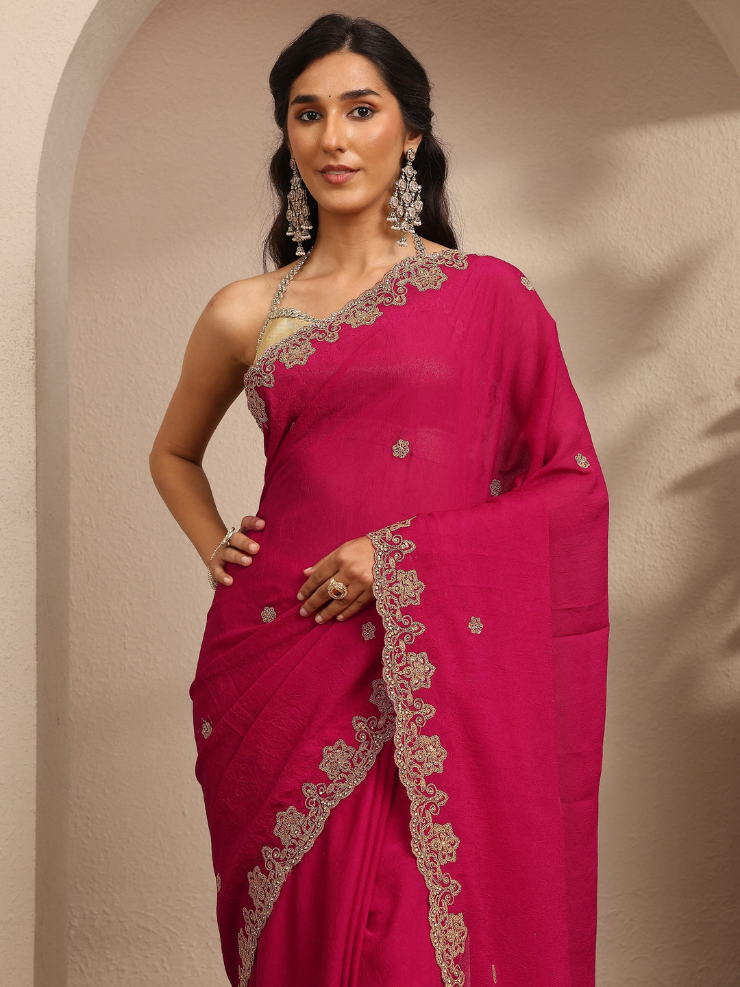 Pink Embroidered Silk Blend Saree With Unstitched Blouse Piece