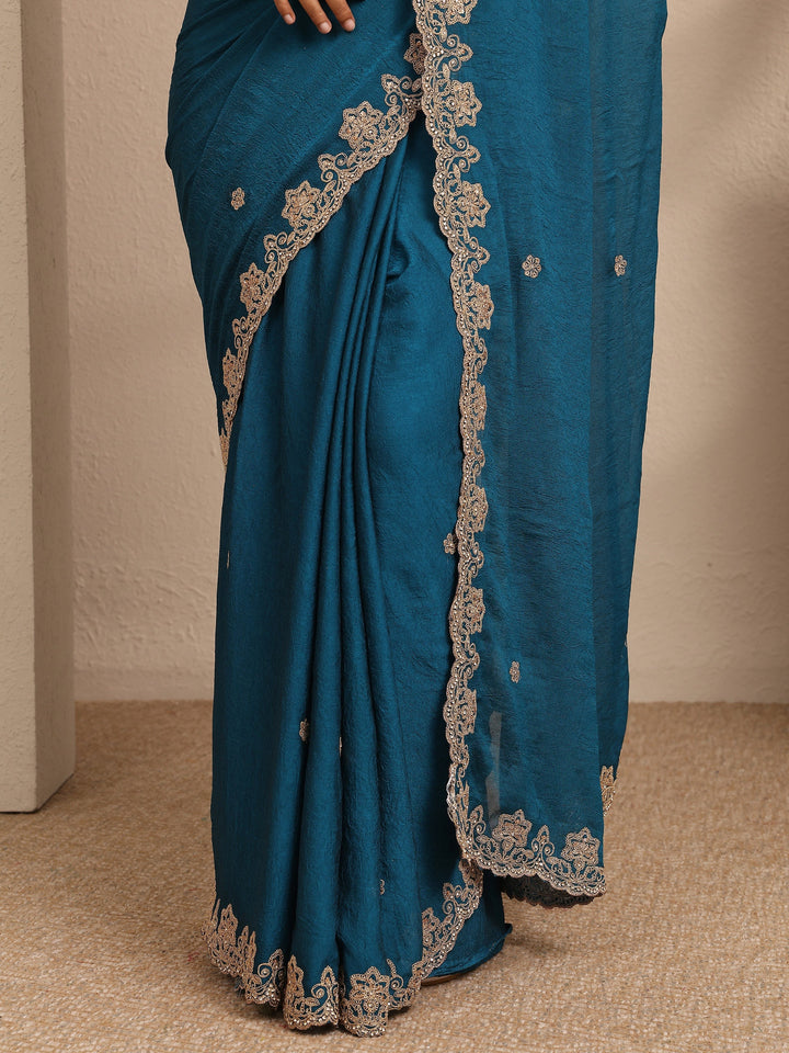 Blue Embroidered Silk Blend Saree With Unstitched Blouse Piece