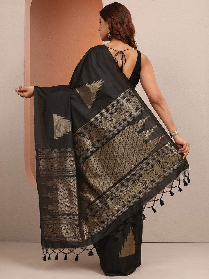 Black Solid Silk Blend Saree With Unstitched Blouse Piece