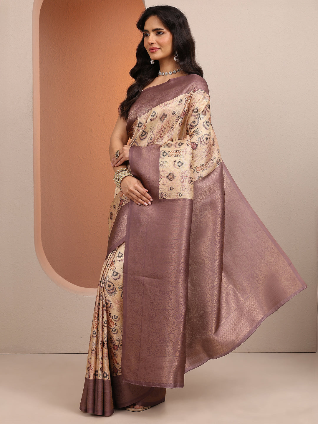 Beige Woven Design Banarsi Silk Blend Saree With Unstitched Blouse Piece