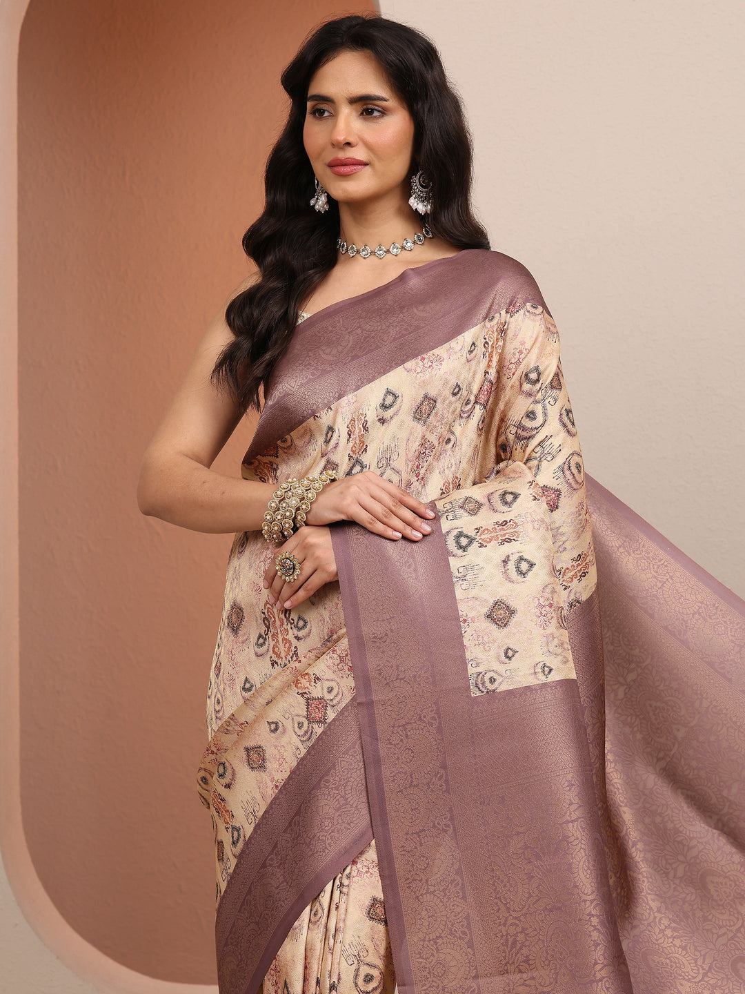 Beige Woven Design Banarsi Silk Blend Saree With Unstitched Blouse Piece