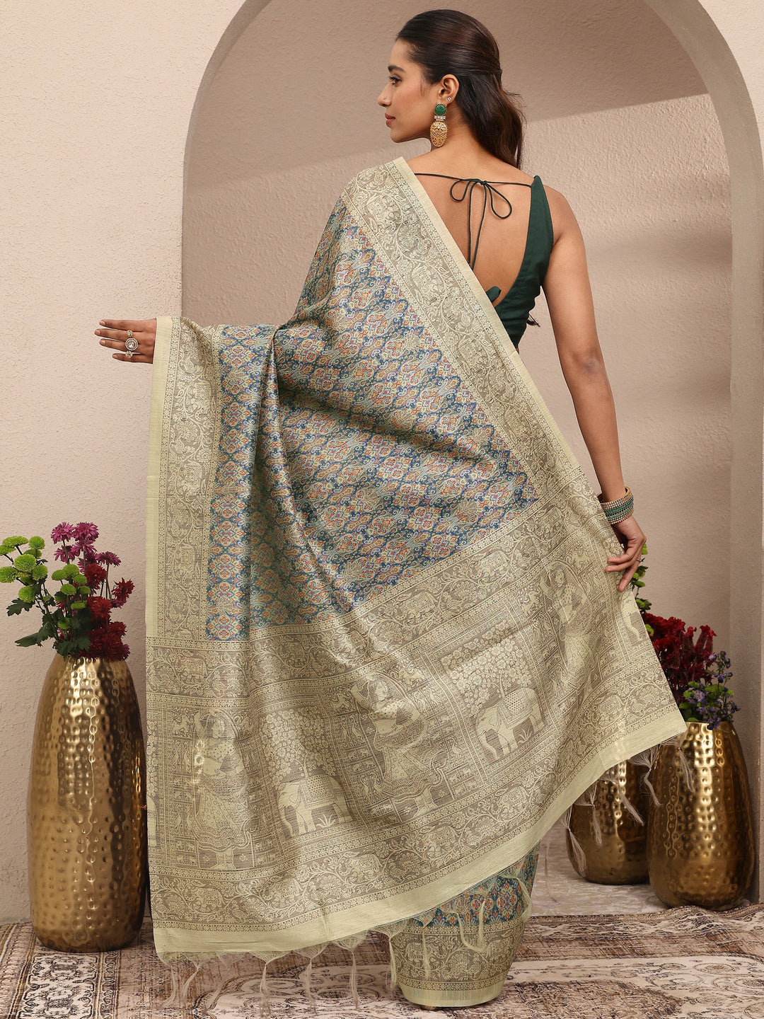 Multi Printed Silk Blend Saree With Unstitched Blouse Piece