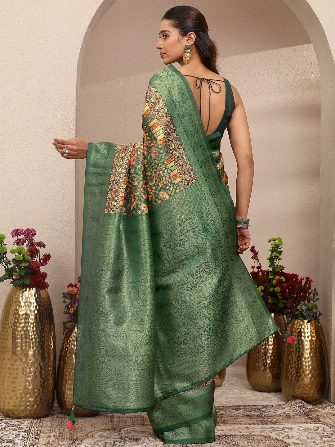 Green Printed Silk Blend Saree With Unstitched Blouse Piece