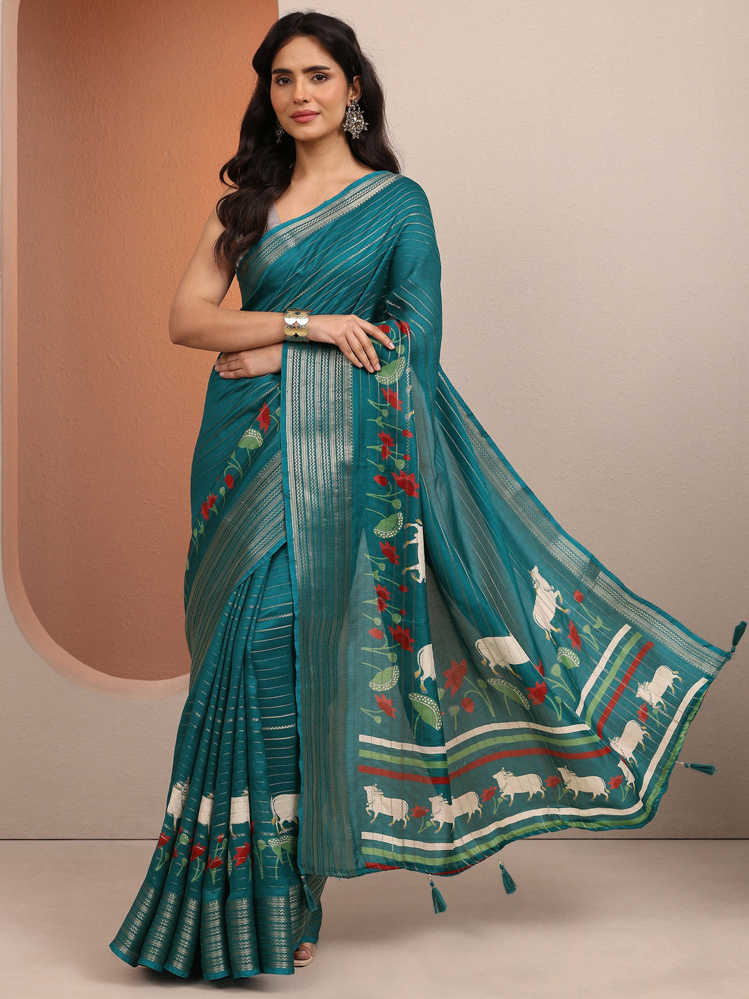 Green Woven Design Banarsi Silk Blend Saree With Unstitched Blouse Piece