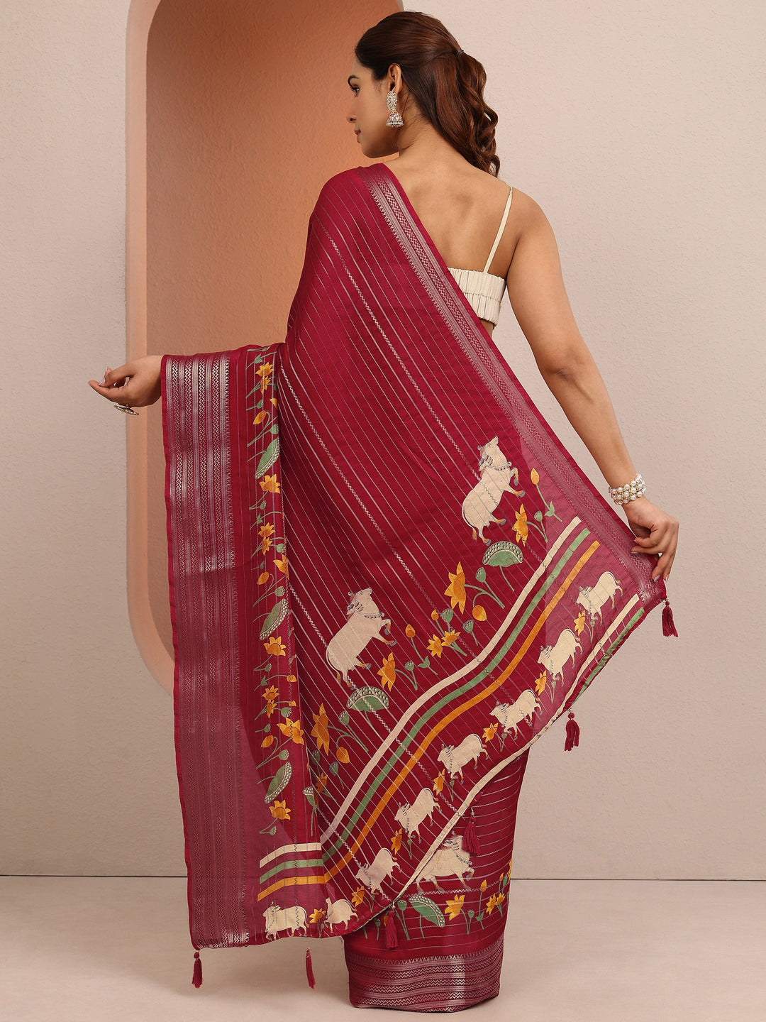 Red Printed Silk Blend Saree With Unstitched Blouse Piece