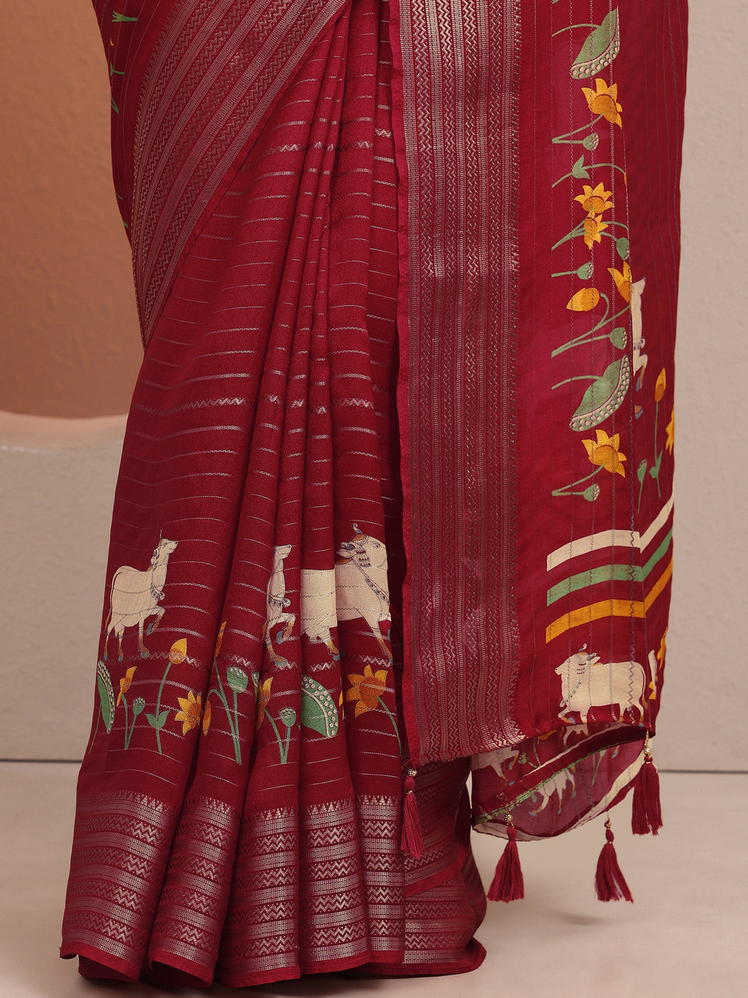 Red Printed Silk Blend Saree With Unstitched Blouse Piece