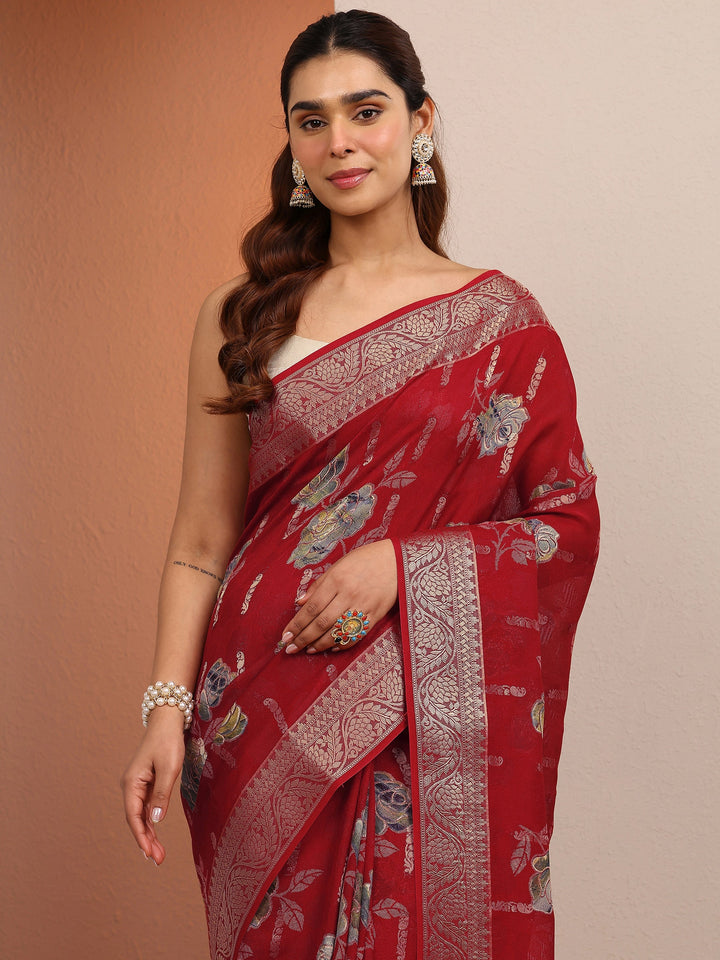 Red Printed Silk Blend Saree With Unstitched Blouse Piece