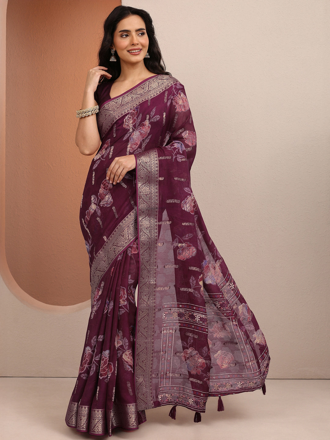 Burgundy Printed Silk Blend Saree With Unstitched Blouse Piece