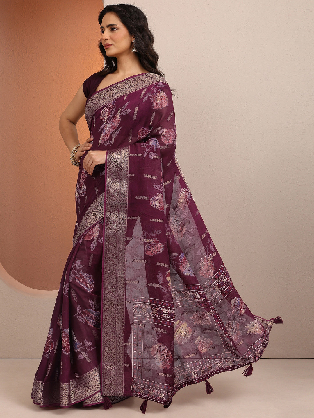 Burgundy Printed Silk Blend Saree With Unstitched Blouse Piece