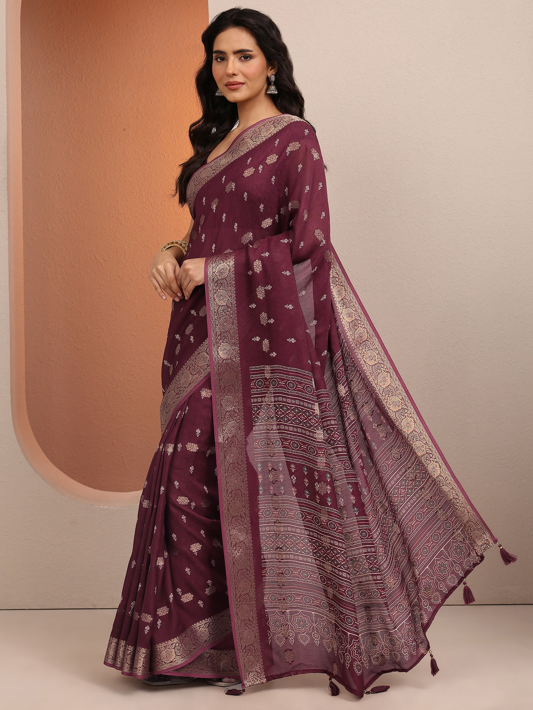 Burgundy Printed Silk Blend Saree With Unstitched Blouse Piece