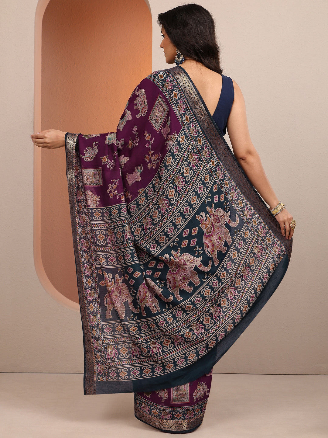Purple Printed Silk Blend Saree With Unstitched Blouse Piece