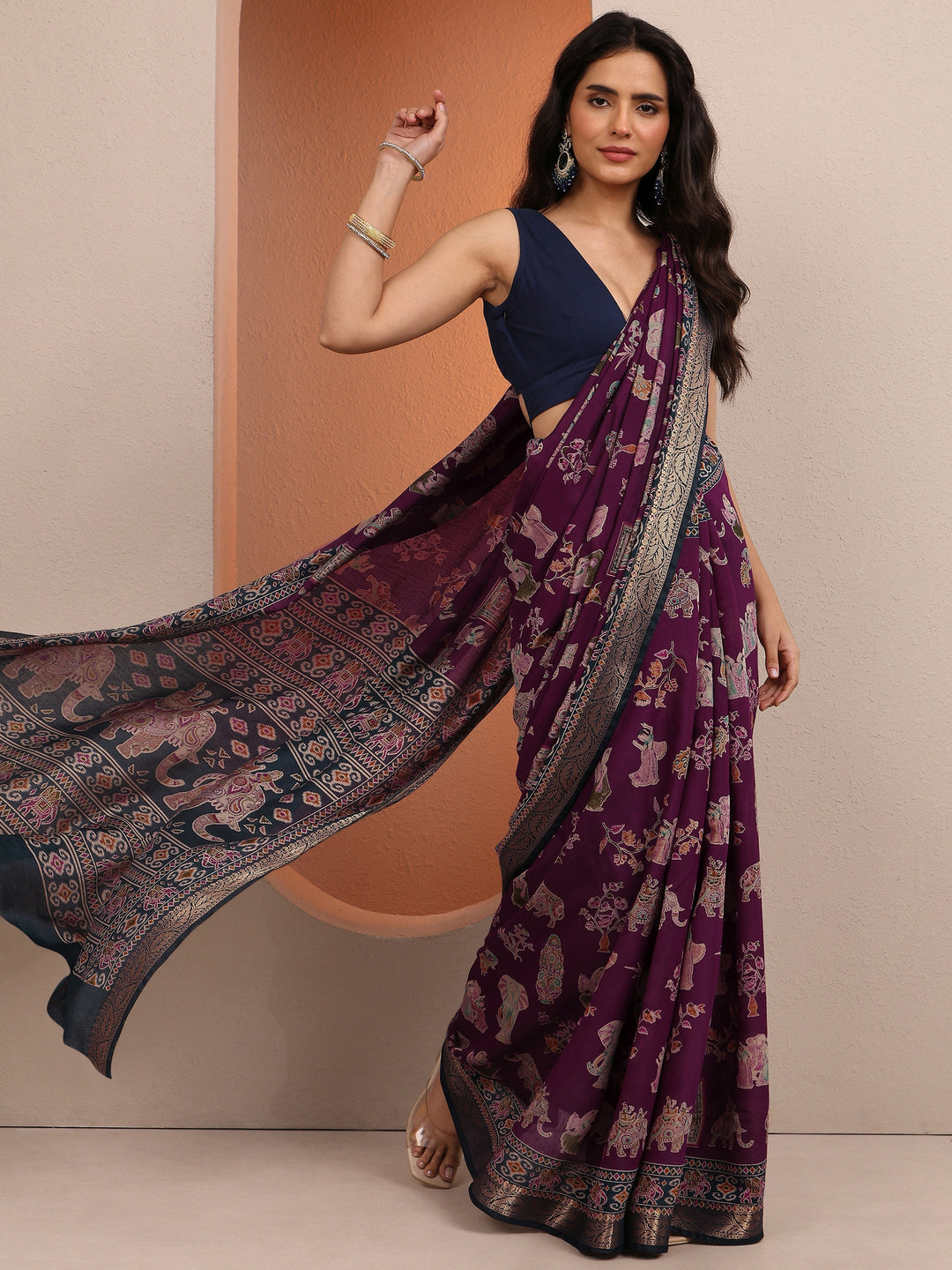 Purple Printed Silk Blend Saree With Unstitched Blouse Piece