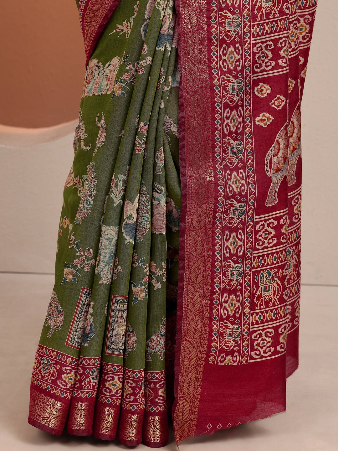 Green Printed Silk Blend Saree With Unstitched Blouse Piece