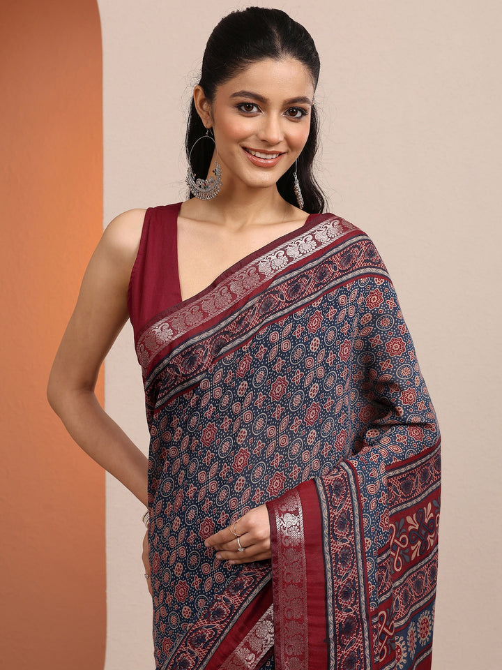 Blue Printed Silk Blend Saree With Unstitched Blouse Piece