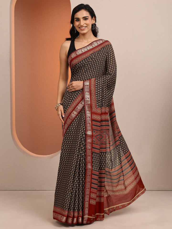 Black Printed Silk Blend Saree With Unstitched Blouse Piece