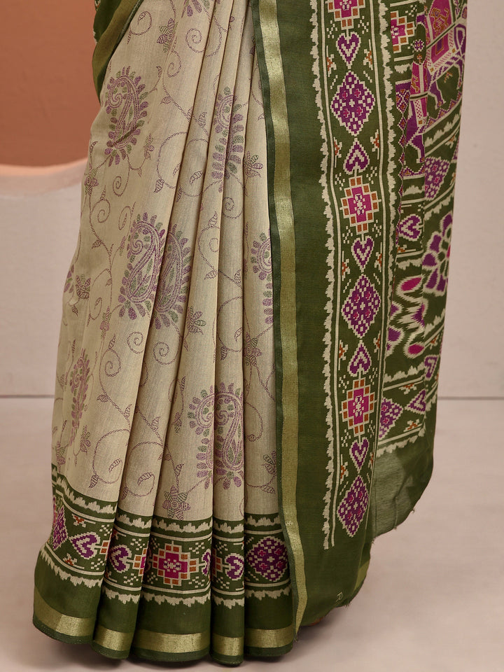 Beige Paisley Printed Silk Blend Saree With Unstitched Blouse Piece