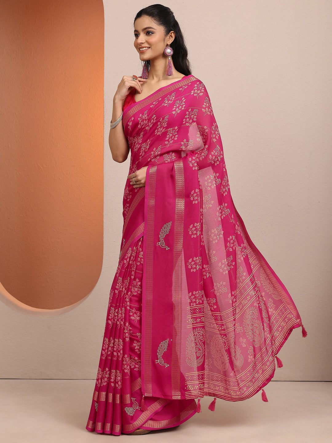 Pink Printed Silk Blend Saree With Unstitched Blouse Piece
