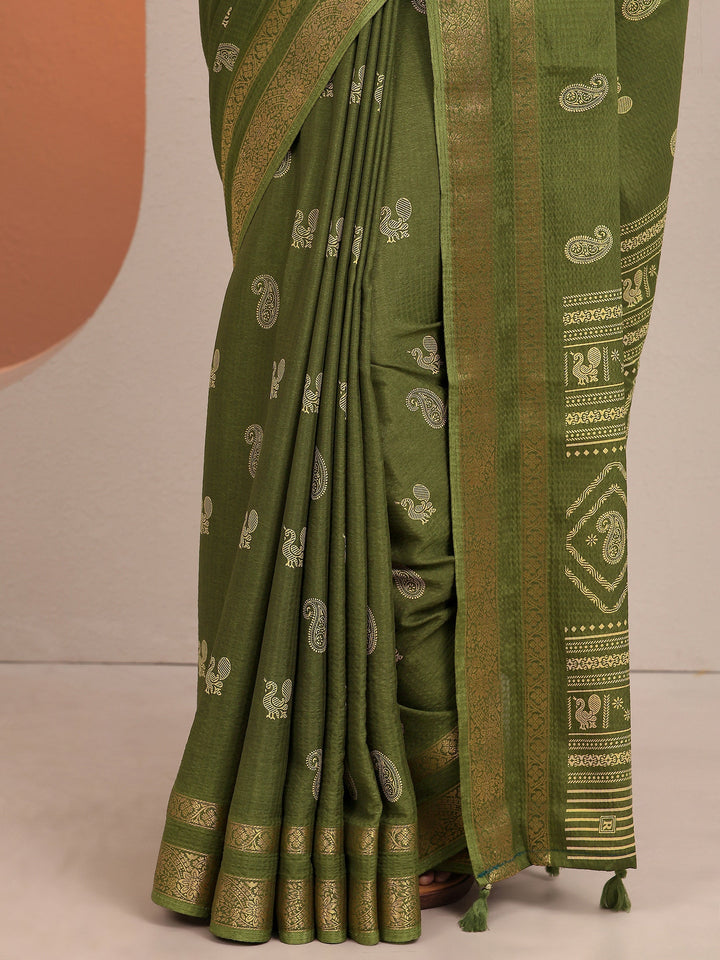 Olive Paisley Printed Silk Blend Saree With Unstitched Blouse Piece