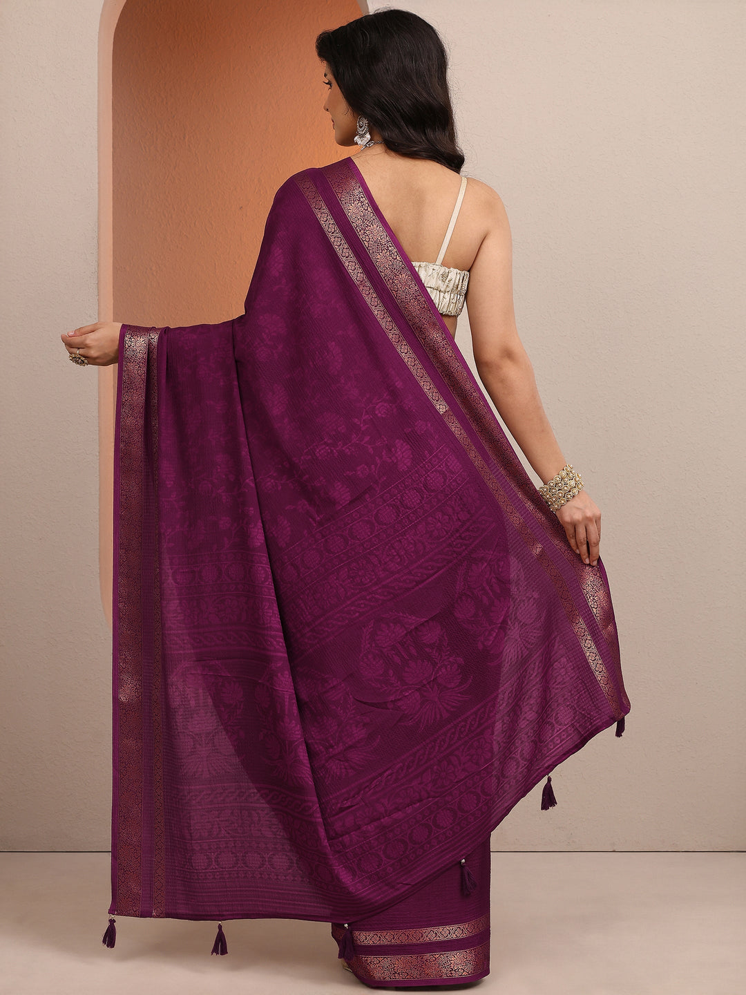 Burgundy Printed Silk Blend Saree With Unstitched Blouse Piece