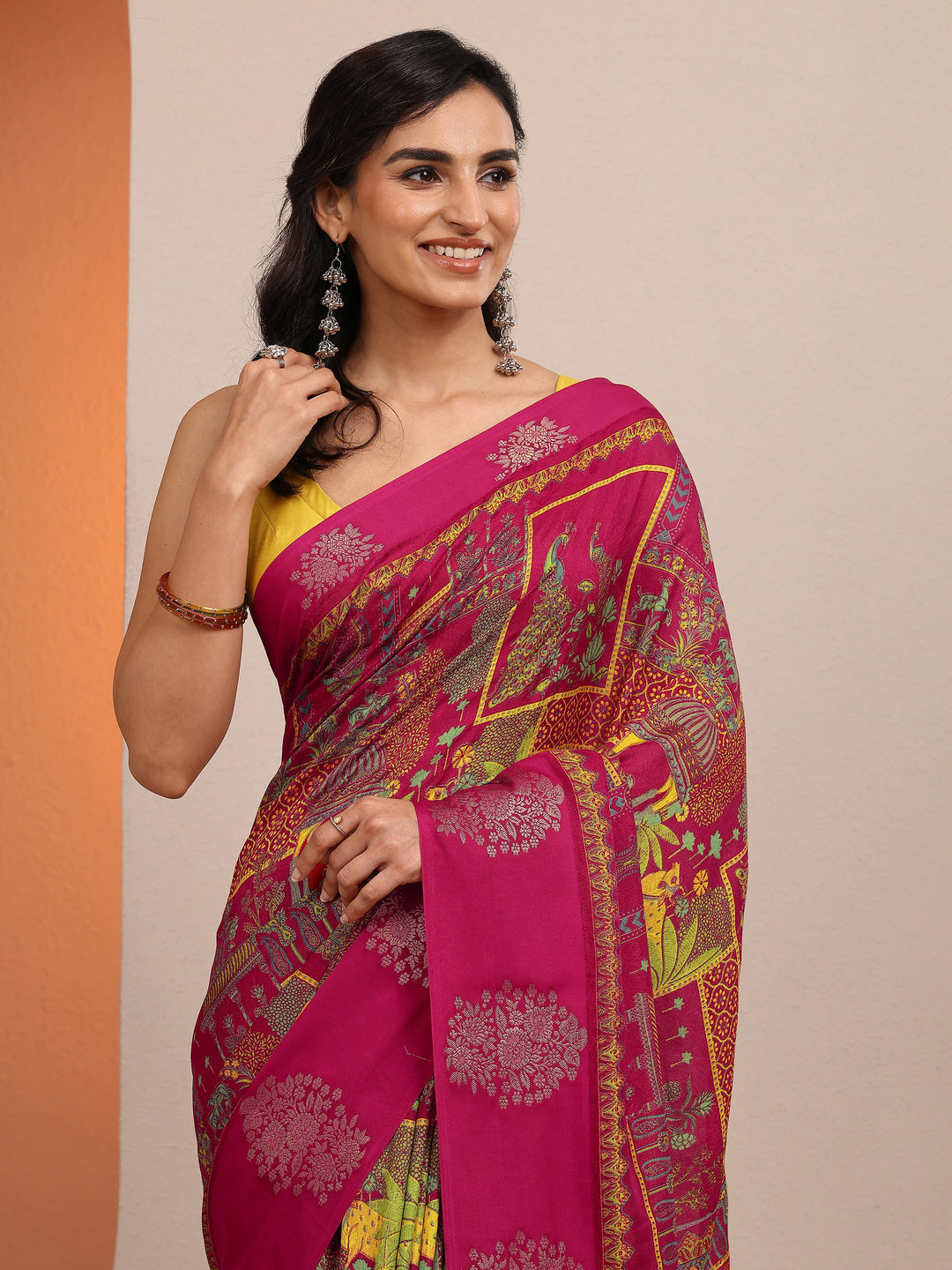 Pink Printed Silk Blend Saree With Unstitched Blouse Piece