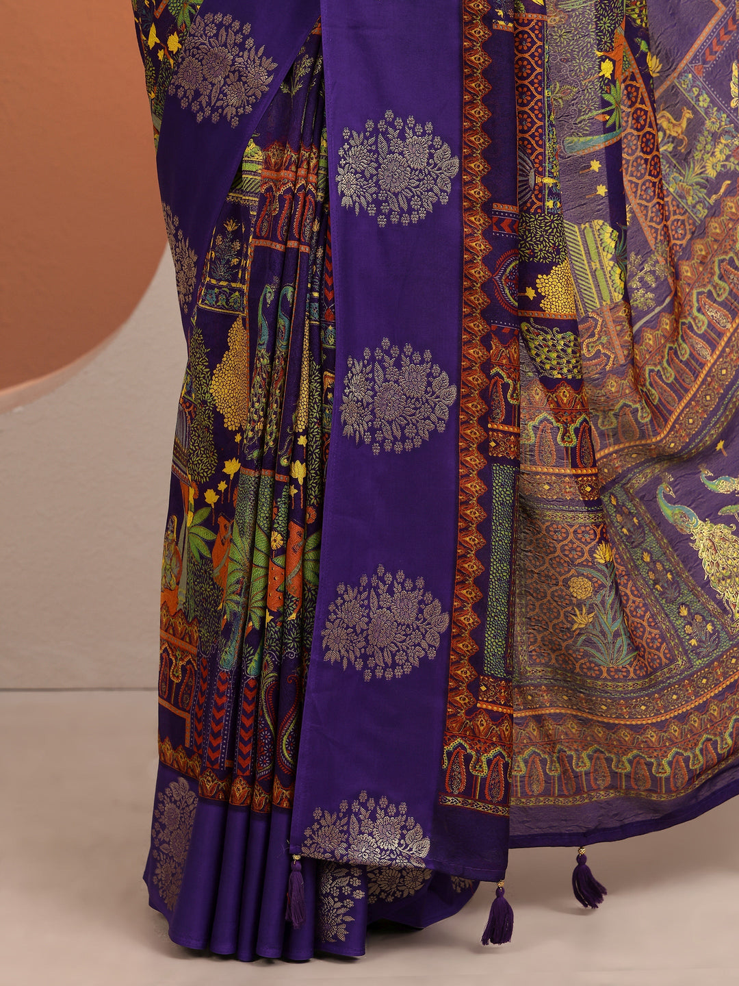 Purple Printed Silk Blend Saree With Unstitched Blouse Piece