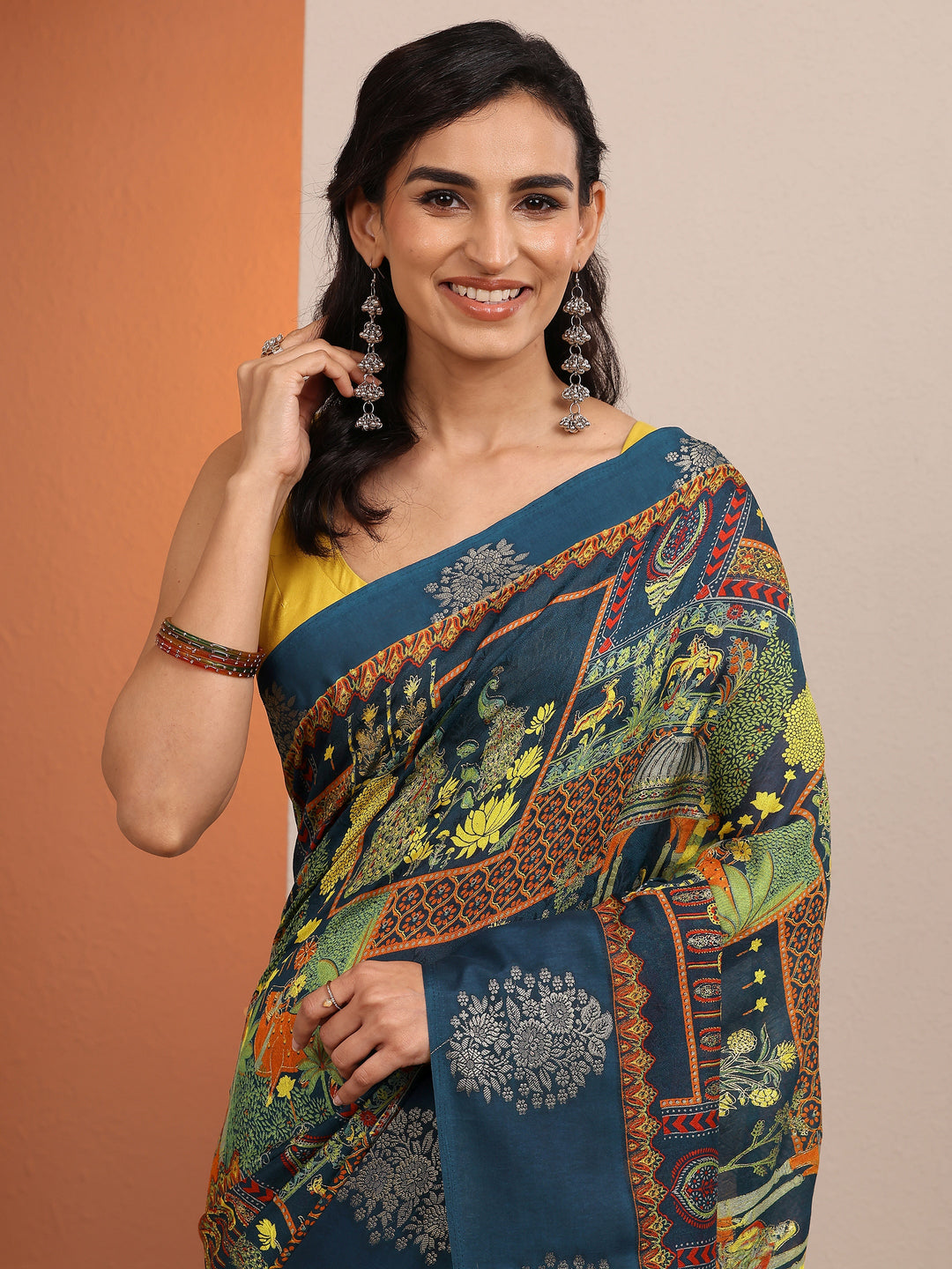 Teal Printed Silk Blend Saree With Unstitched Blouse Piece