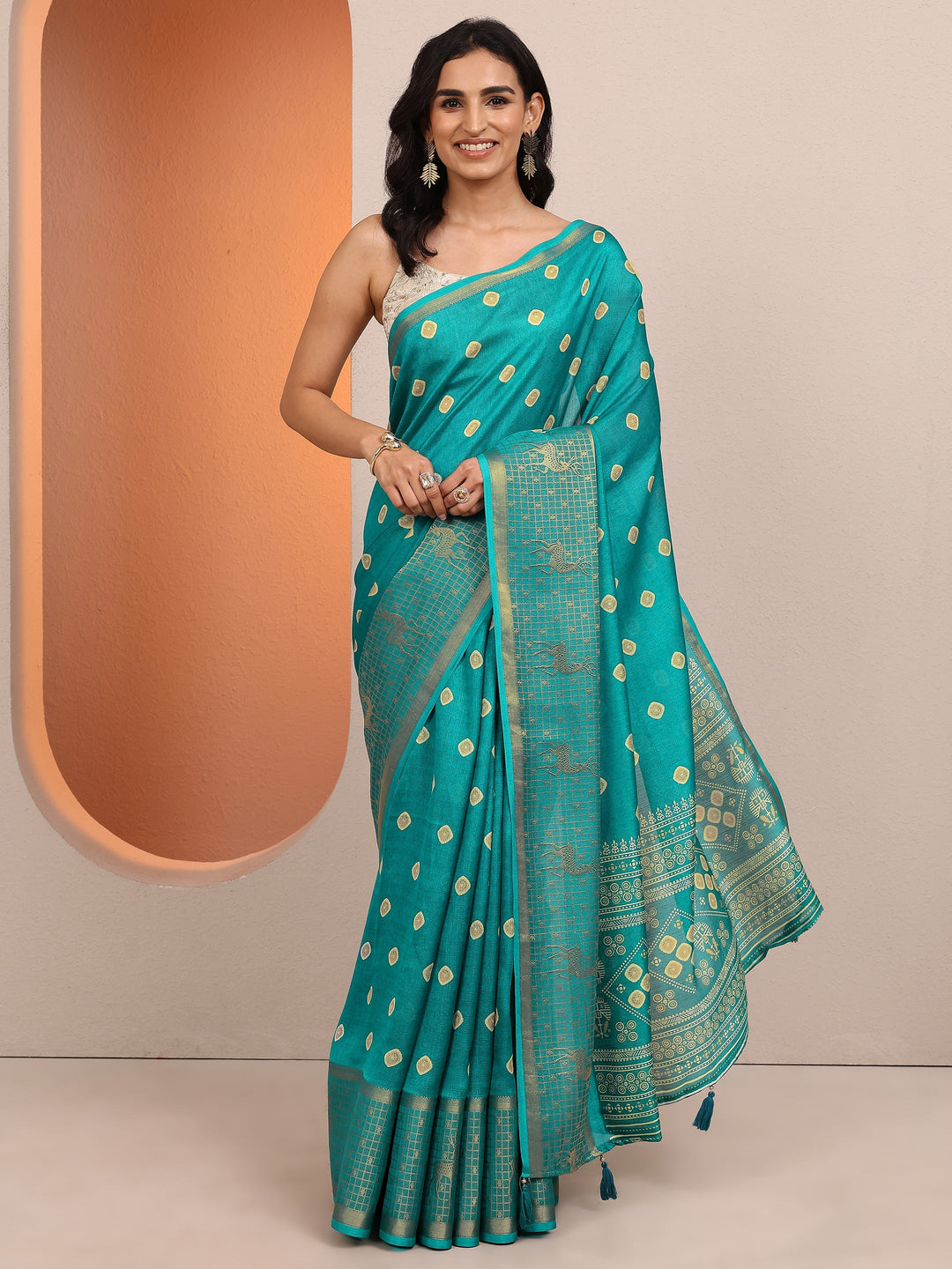 Blue Printed Silk Blend Saree With Unstitched Blouse Piece