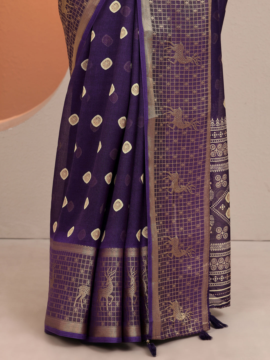 Purple Printed Silk Blend Saree With Unstitched Blouse Piece