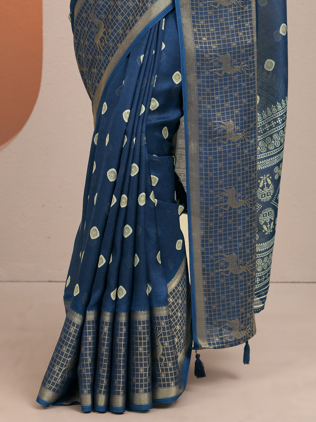 Navy Blue Printed Silk Blend Saree With Unstitched Blouse Piece