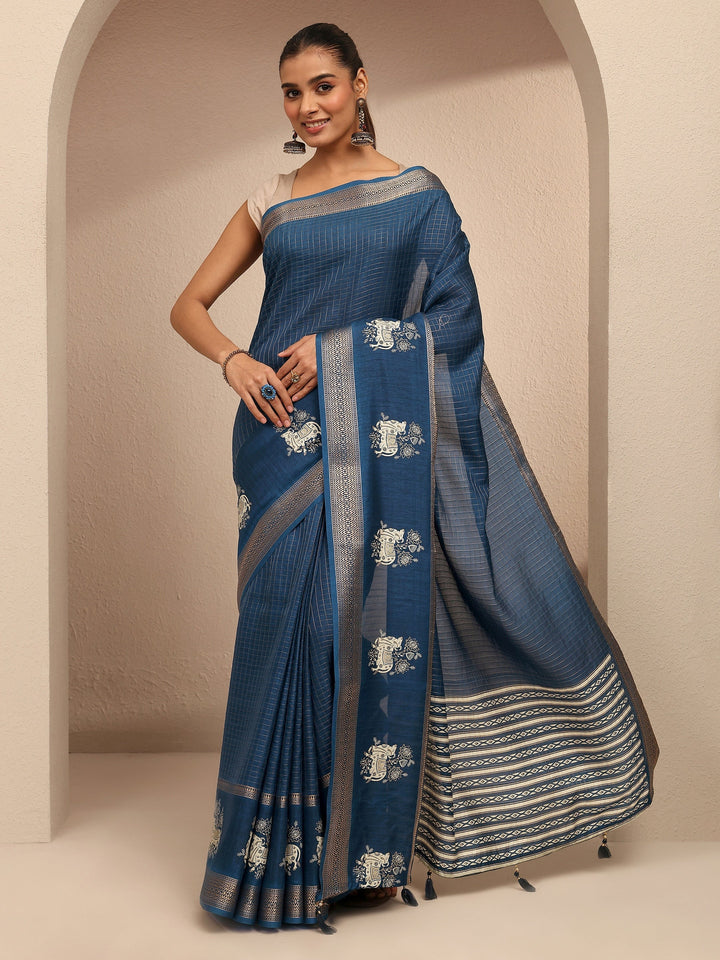 Blue Embellished Silk Blend Saree With Unstitched Blouse Piece