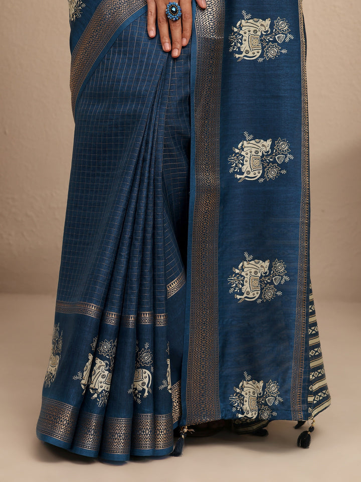 Blue Embellished Silk Blend Saree With Unstitched Blouse Piece