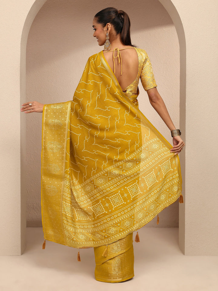 Mustard Bandhani Printed Silk Blend Saree With Unstitched Blouse Piece