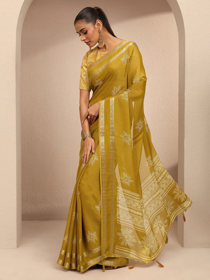 Mustard Printed Silk Blend Saree With Unstitched Blouse Piece