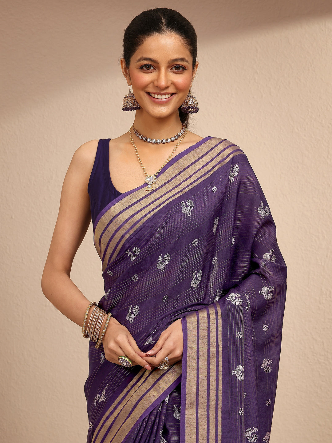 Purple Printed Silk Blend Saree With Unstitched Blouse Piece