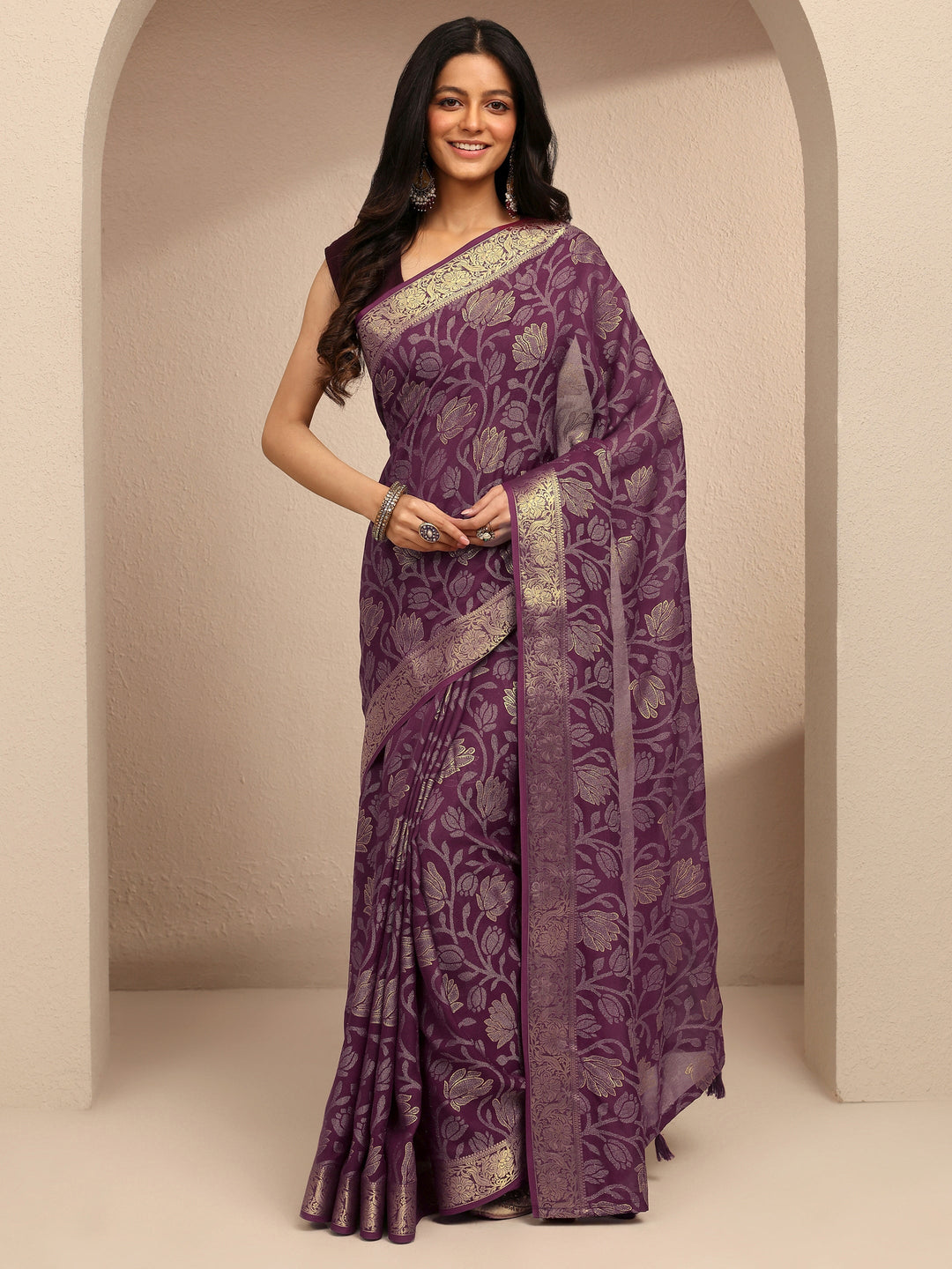 Burgundy Embellished Silk Blend Saree With Unstitched Blouse Piece