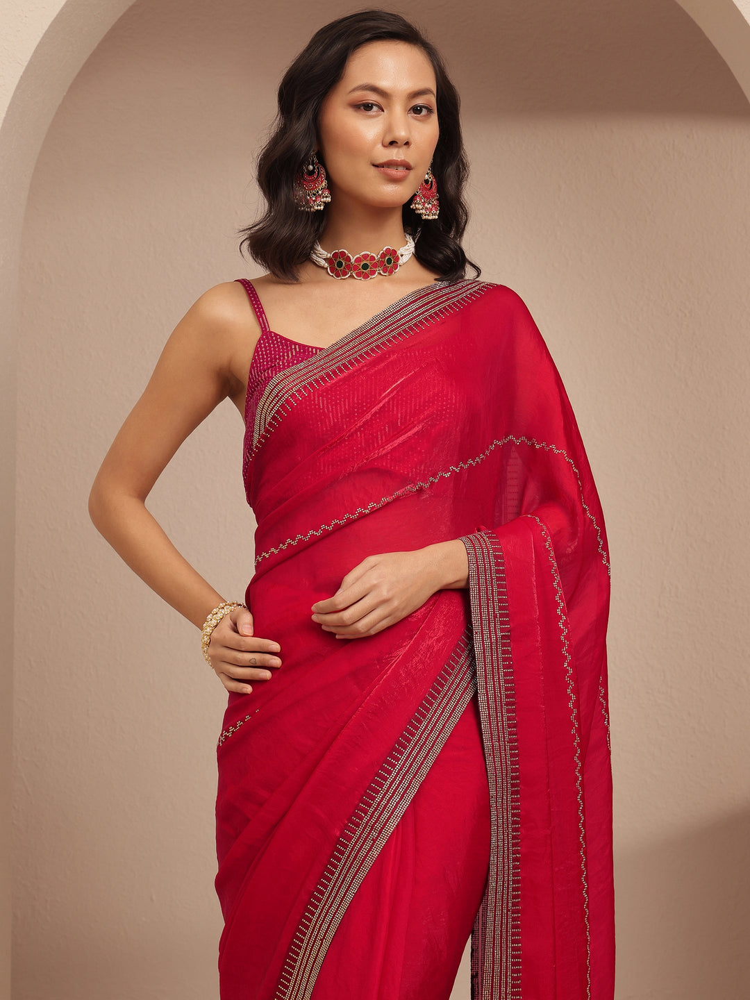 Red Embellished Silk Blend Saree With Unstitched Blouse Piece