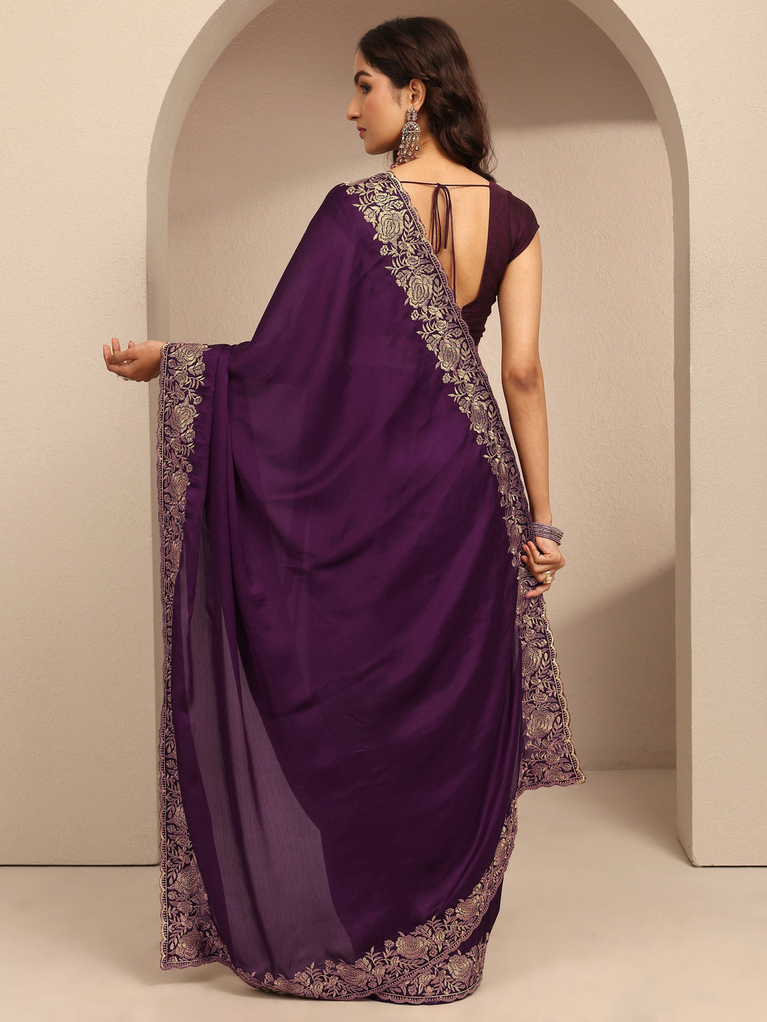 Burgundy Embroidered Silk Blend Saree With Unstitched Blouse Piece