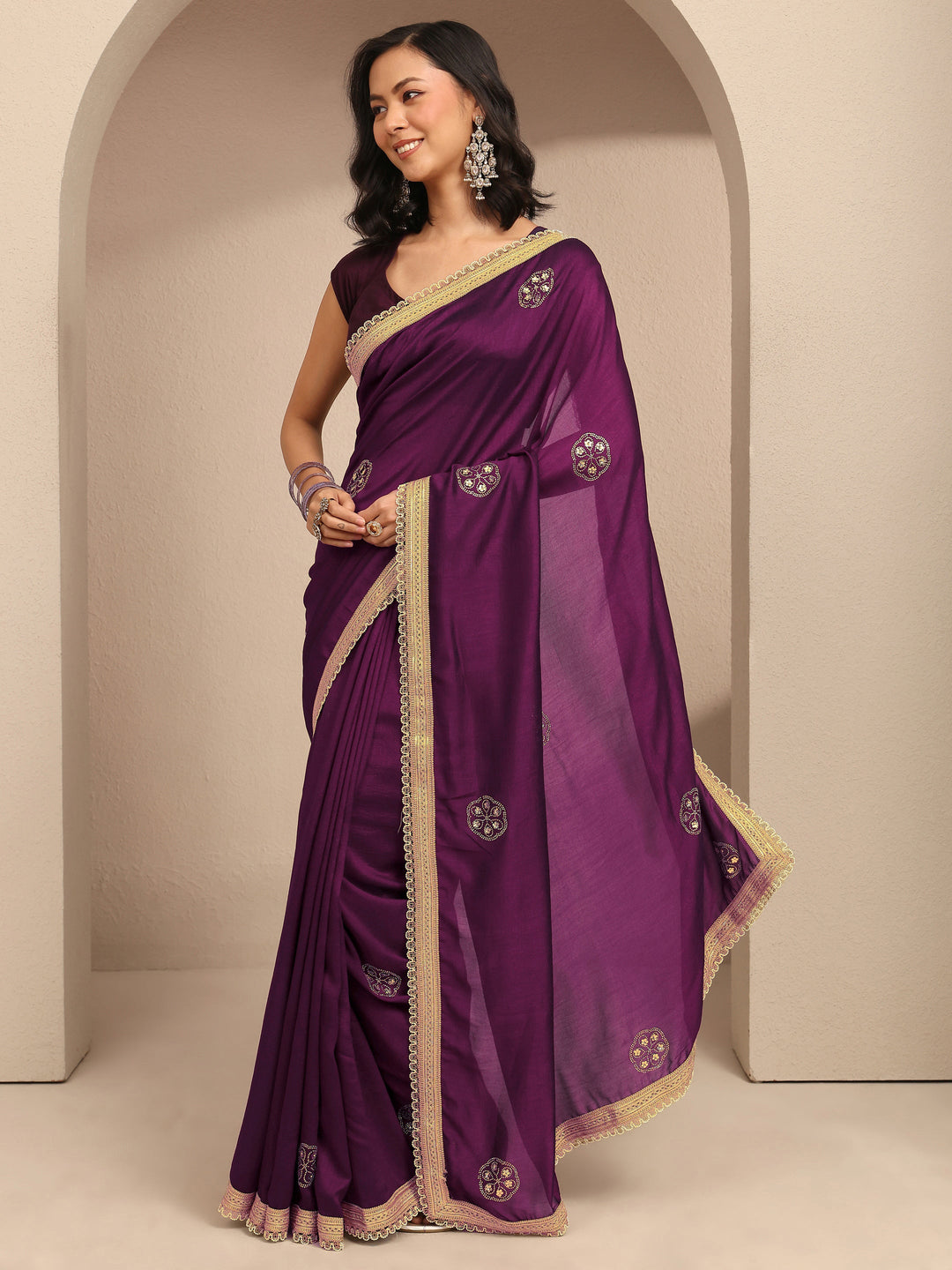 Burgundy Embellished Silk Blend Saree With Unstitched Blouse Piece
