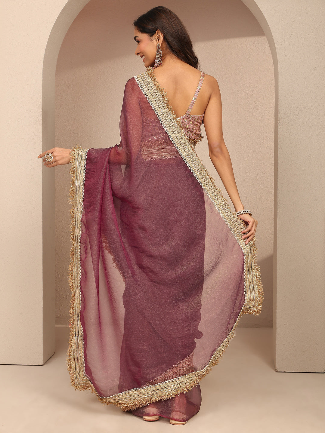 Maroon Solid Silk Blend Saree With Unstitched Blouse Piece