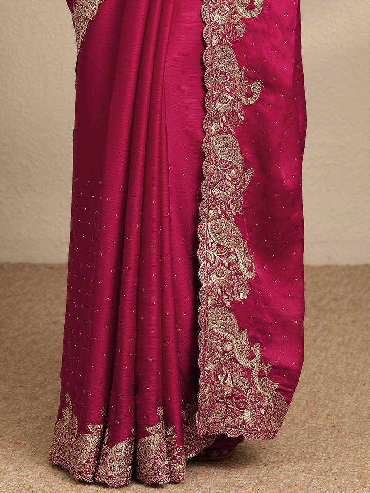 Magenta Embellished Silk Blend Saree With Unstitched Blouse Piece