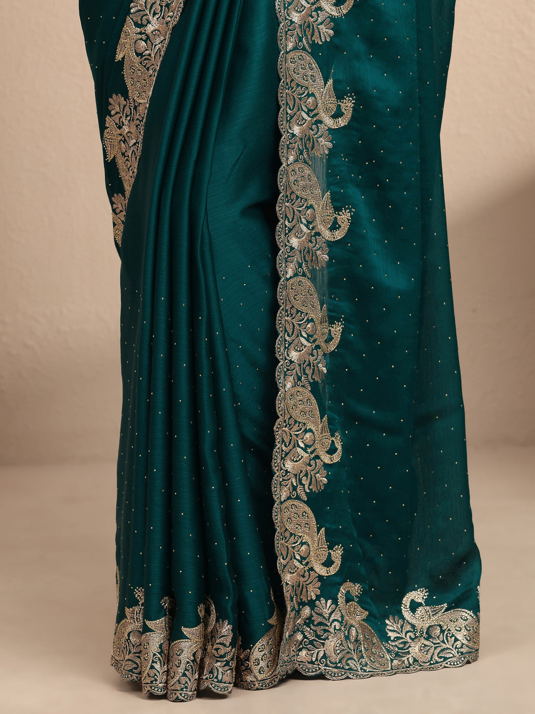 Blue Embellished Silk Blend Saree With Unstitched Blouse Piece