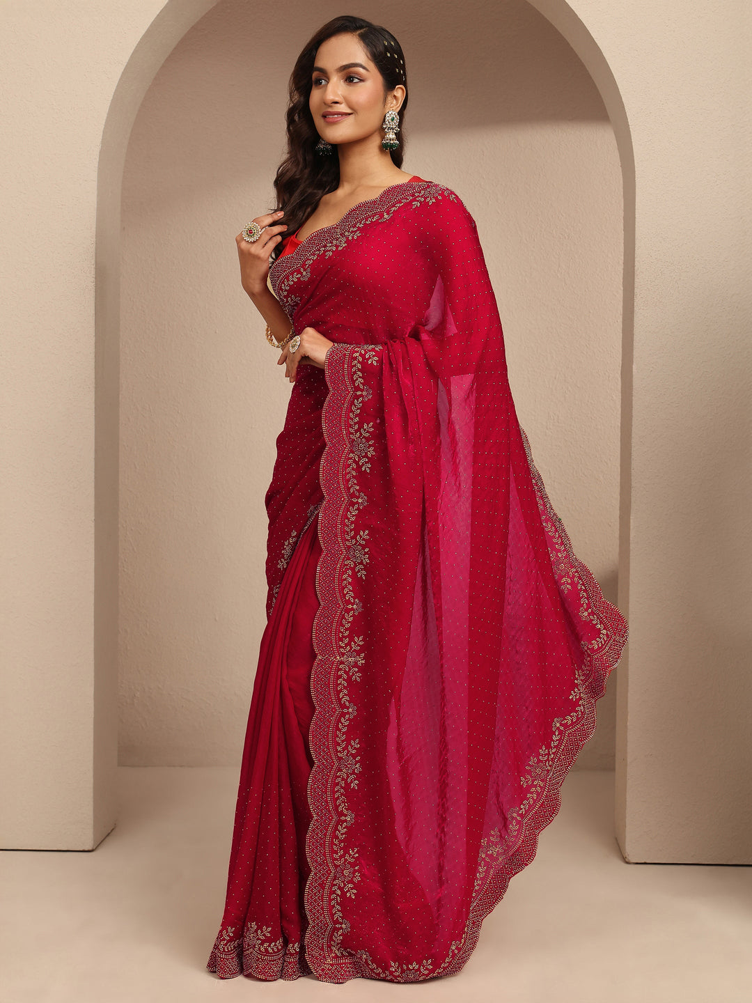 Red Embellished Silk Blend Saree With Unstitched Blouse Piece