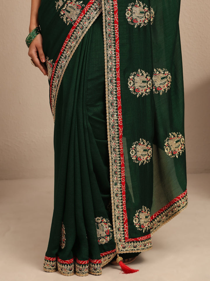 Green Embroidered Silk Blend Saree With Unstitched Blouse Piece